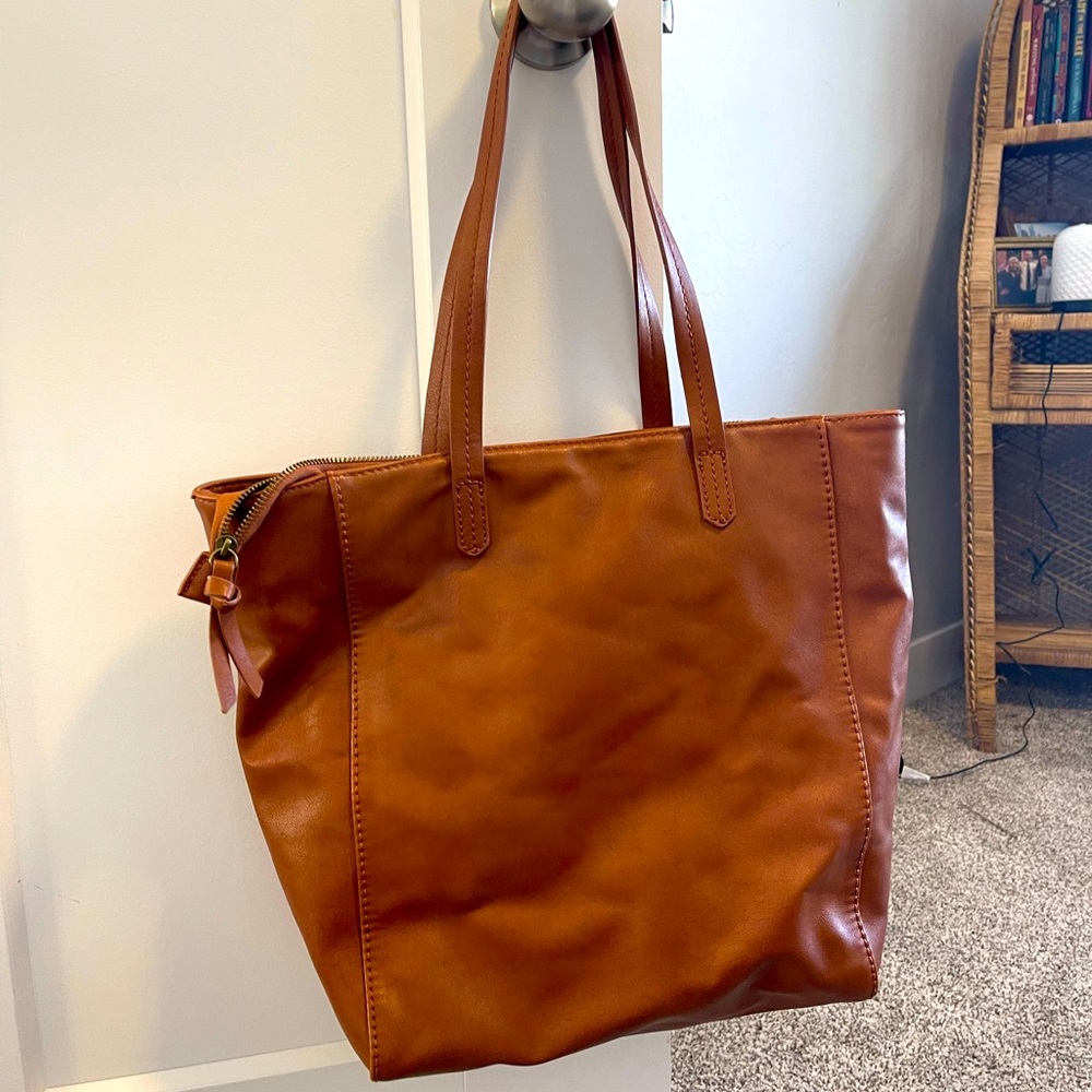 Universal Thread Vegan Leather Tote